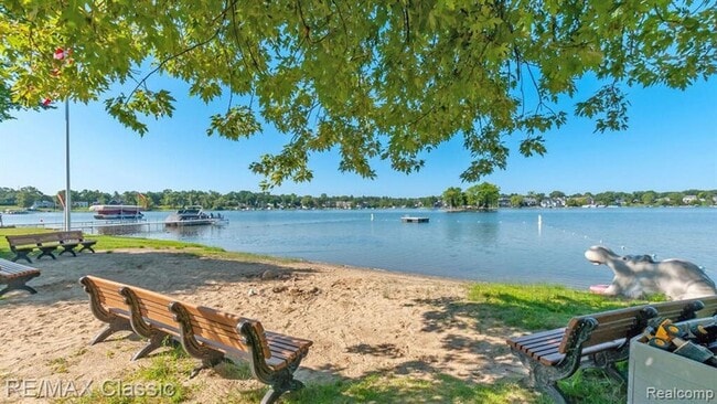 Building Photo - AVAILABLE - Waterfront Home!