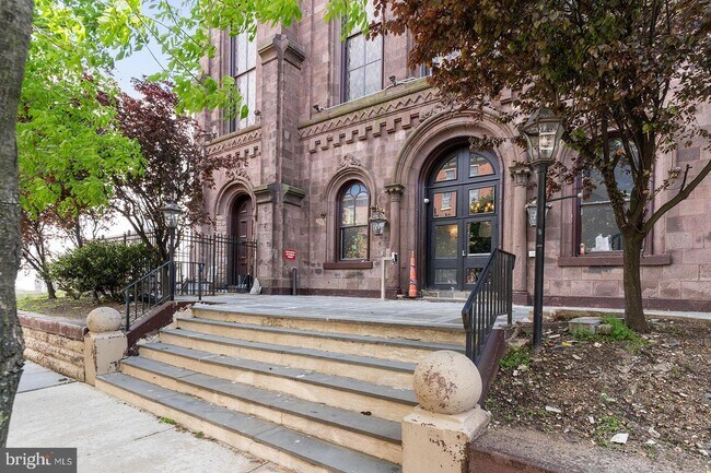 Building Photo - 1520 Green St