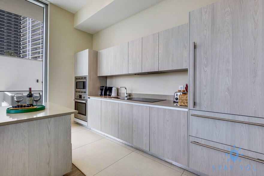 Building Photo - 4111 S Ocean Dr