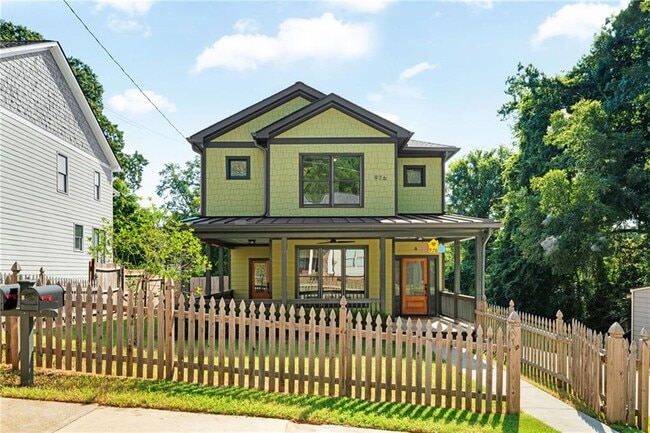 Building Photo - 976 Dunning St SE