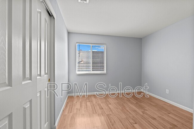 Building Photo - 5183 Bissett Way