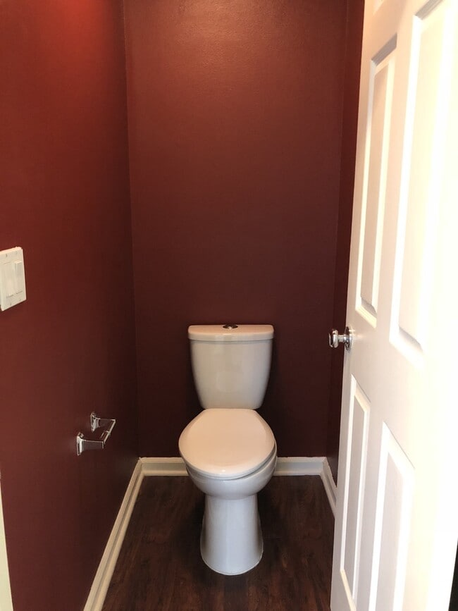 Building Photo - Beautiful 3 Bed + Bonus Room, 2.5 Bath Home!