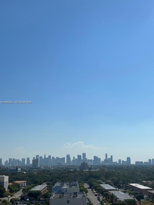 Building Photo - 888 Douglas Rd