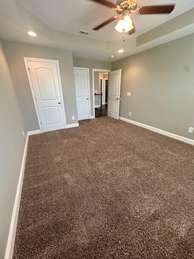 Building Photo - 2015 Dorsey Ct