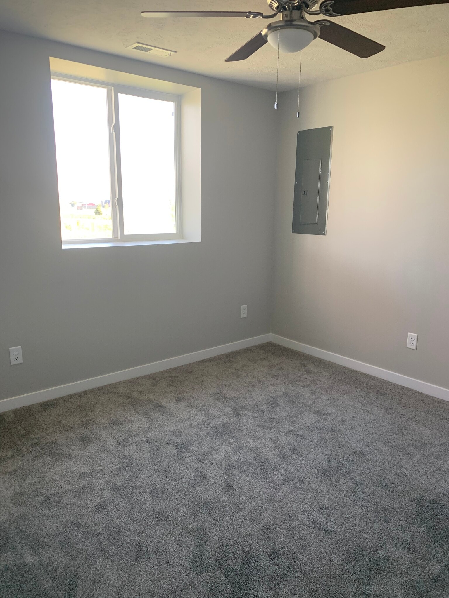 Building Photo - 5043 W Amarillo Dr