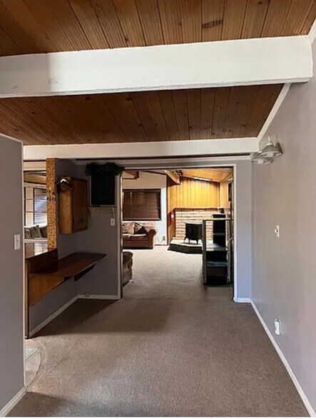 Building Photo - 711agnes dr