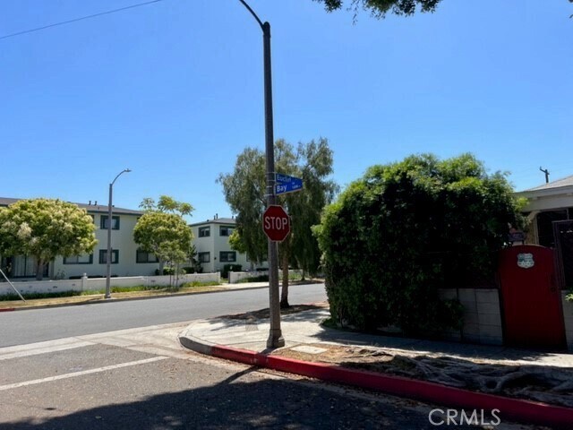 Building Photo - 2016 Euclid St