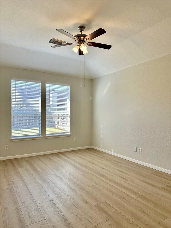 Building Photo - 14611 Thornbluff Ct