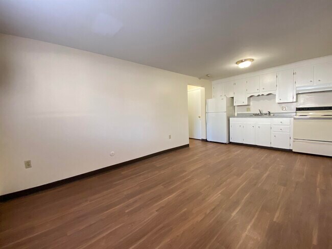 Building Photo - 93 West St