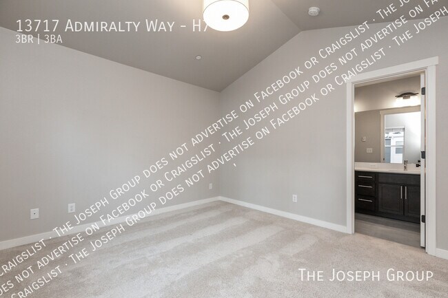 Building Photo - 13717 Admiralty Way