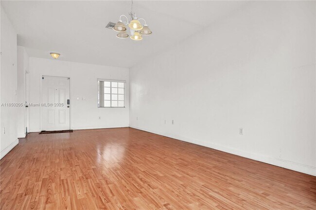 Building Photo - 14815 SW 9th Ln