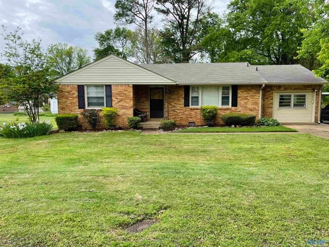 Primary Photo - 612 Drummond Rd SW