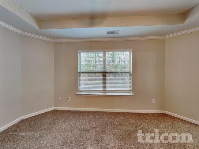 Building Photo - 498 Kirkland Dr