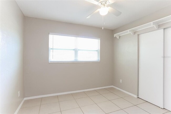 Building Photo - 3828 Neptune Dr SE