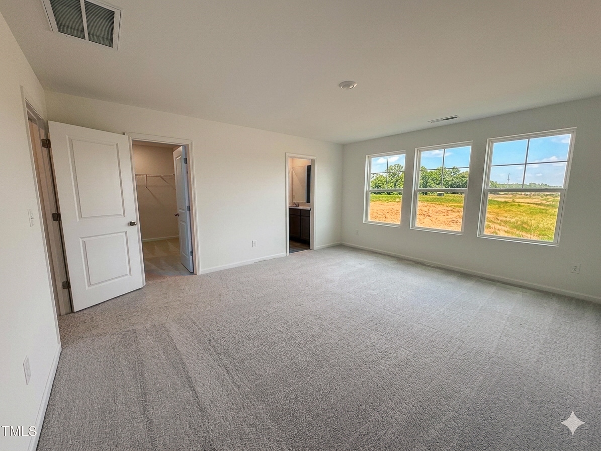 Building Photo - 237 Shingle Oak Rd