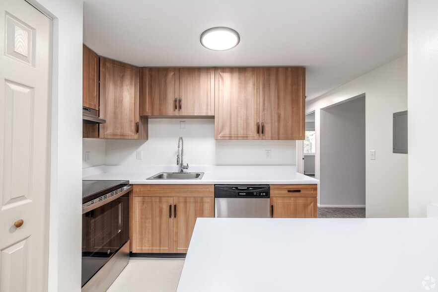 Building Photo - Cobblestone Apartments