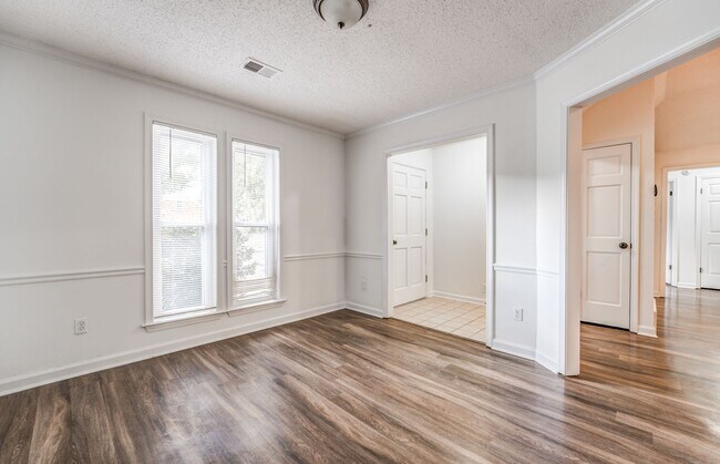 Building Photo - 1320 Fox Trace Dr