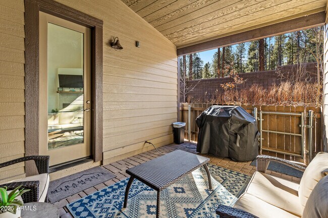 Building Photo - 2477 W Mission Timber Cir