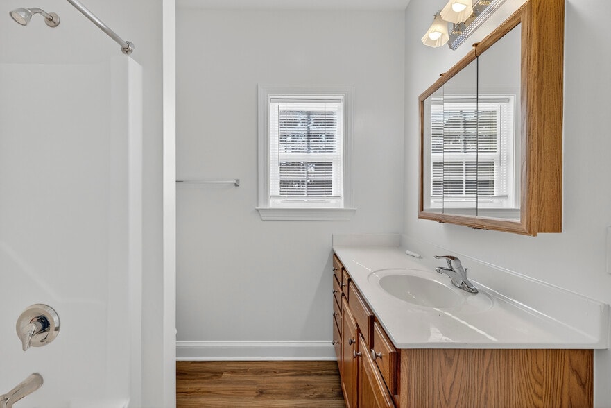 Building Photo - Townes at Prior