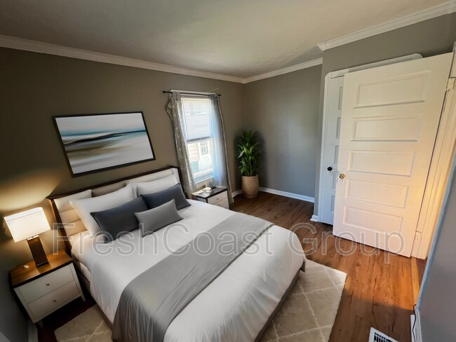 Building Photo - 3418 Mapledale Ave