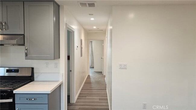 Building Photo - 1203 W Shorb St