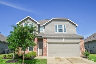 Building Photo - 4319 Rosemary Ln