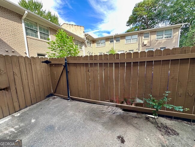 Building Photo - 2232 Dunseath Ave NW