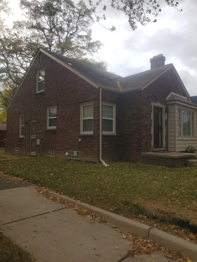 Building Photo - 8059 Middlepointe St