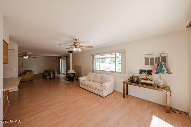 Building Photo - 9821 N 110th Ave