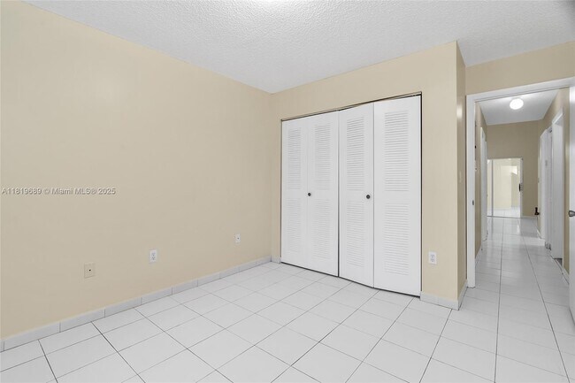 Building Photo - 11473 SW 72nd Terrace