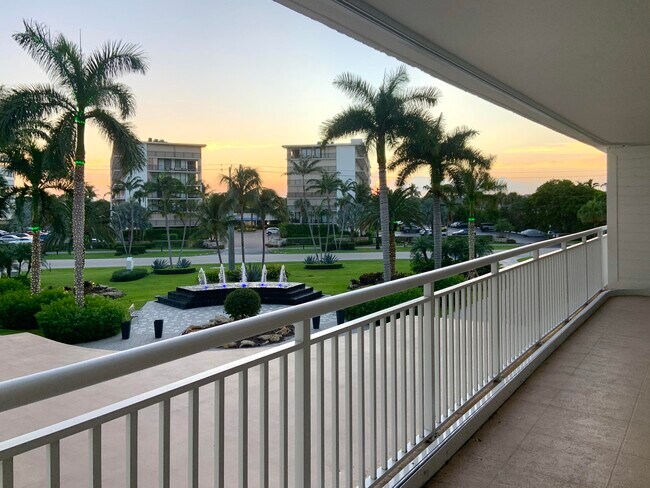 Building Photo - 3546 S Ocean Blvd