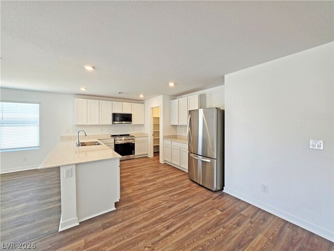 Building Photo - 660 Huyana Wind Dr