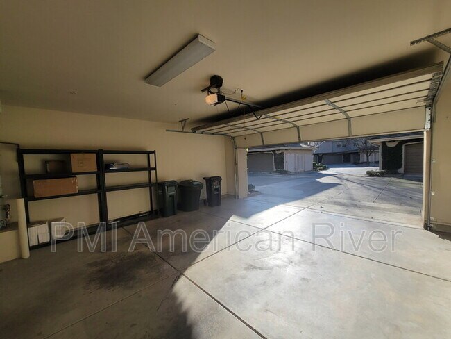 Building Photo - 11291 Stanford Ct Ln