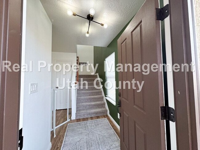 Building Photo - 1849 N Bountiful Wy