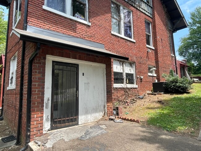 Building Photo - 4633 Lyons View Pike
