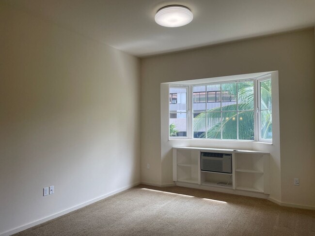 Building Photo - Cove Waikiki - Quiet, 5th Floor Condo w/ 10' Ceilings