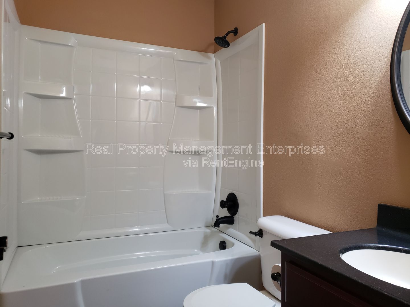 Building Photo - 329 Madison Pl Dr