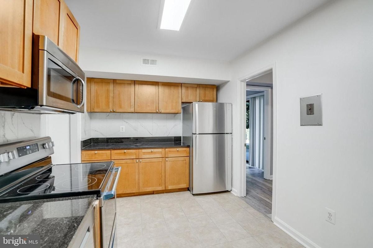 Building Photo - 3107 Buccaneer Ct