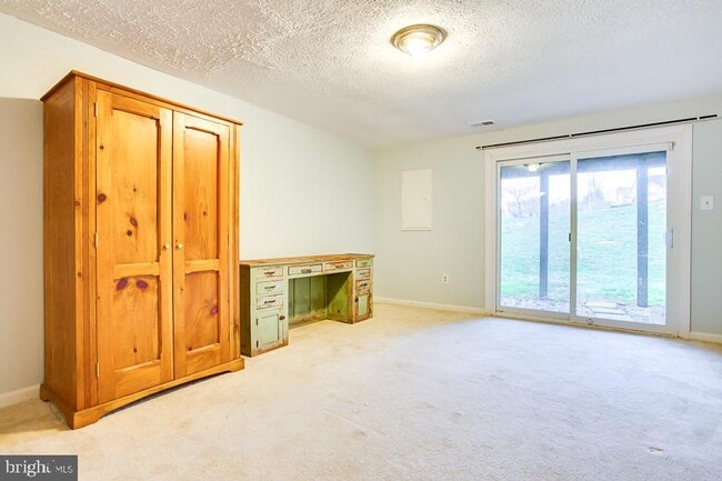 Building Photo - 12867 Mill House Ct