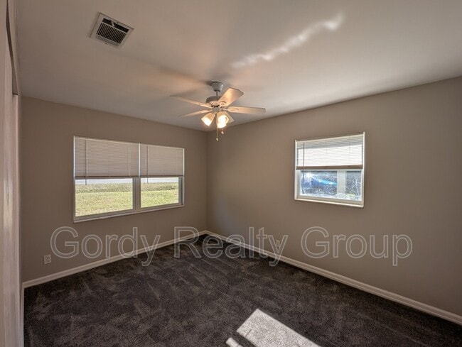 Building Photo - 3037 Noland St