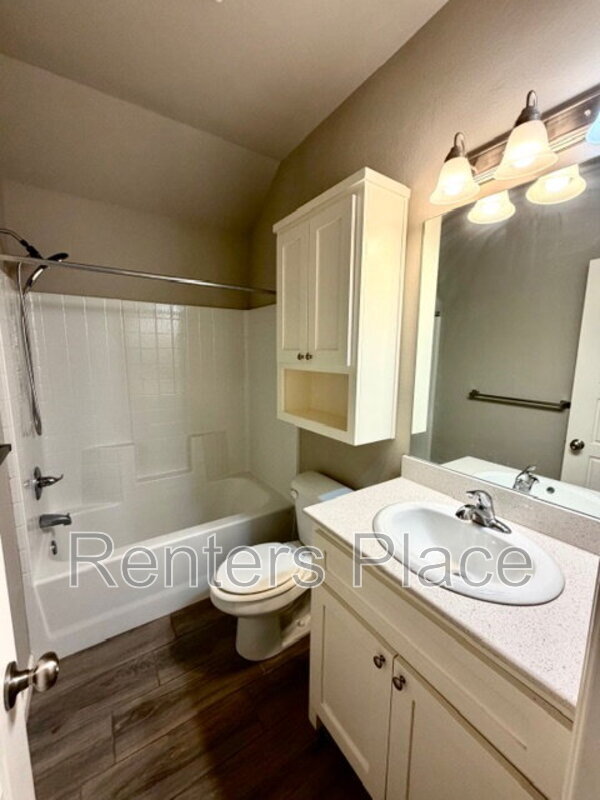 Building Photo - 780 E 139th Pl N