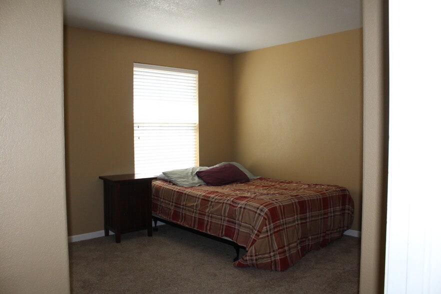 2nd Bedroom - 108 5th St