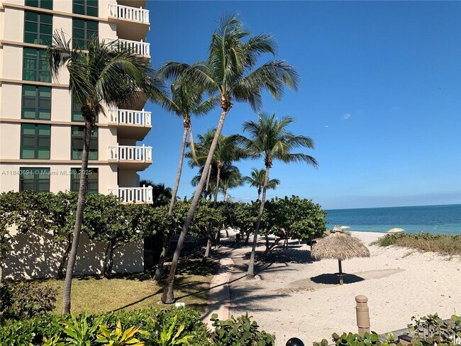 Building Photo - 1111 Crandon Blvd