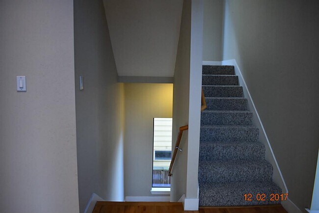 Building Photo - 4338 Spencer St