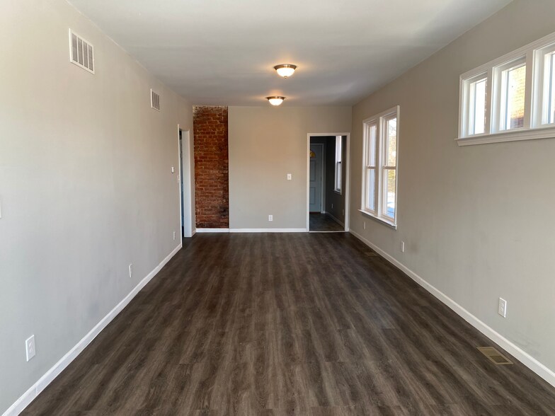 Livingroom - 349 Westminster St