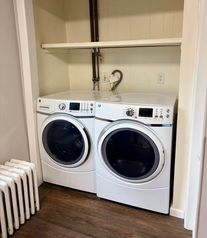 Building Photo - 324 Broadway