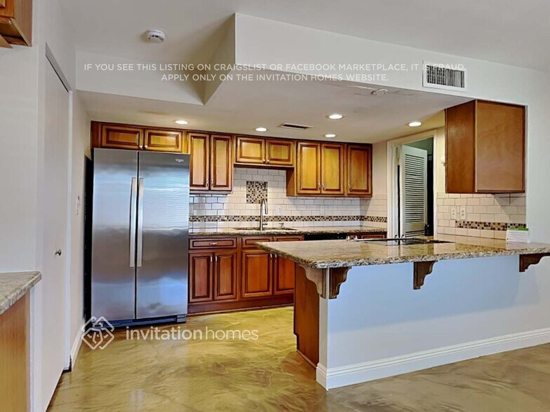 Building Photo - 3143 W Sahuaro Dr