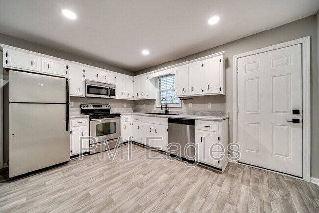 Building Photo - 1016 Swift Dr