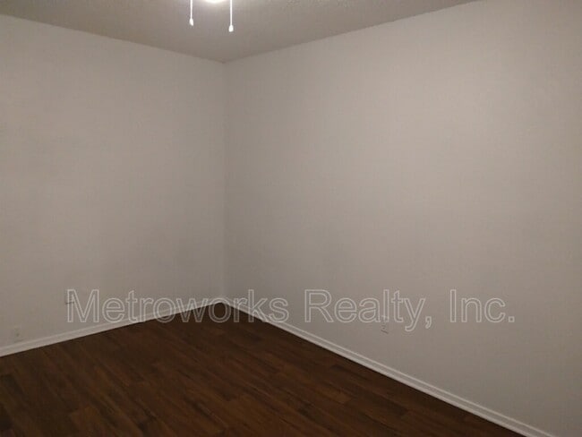 Building Photo - 218 Pine Meadow Dr