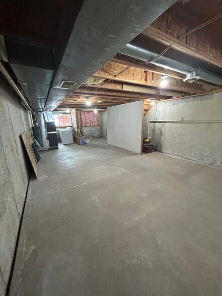 Building Photo - 138 Mike Ct